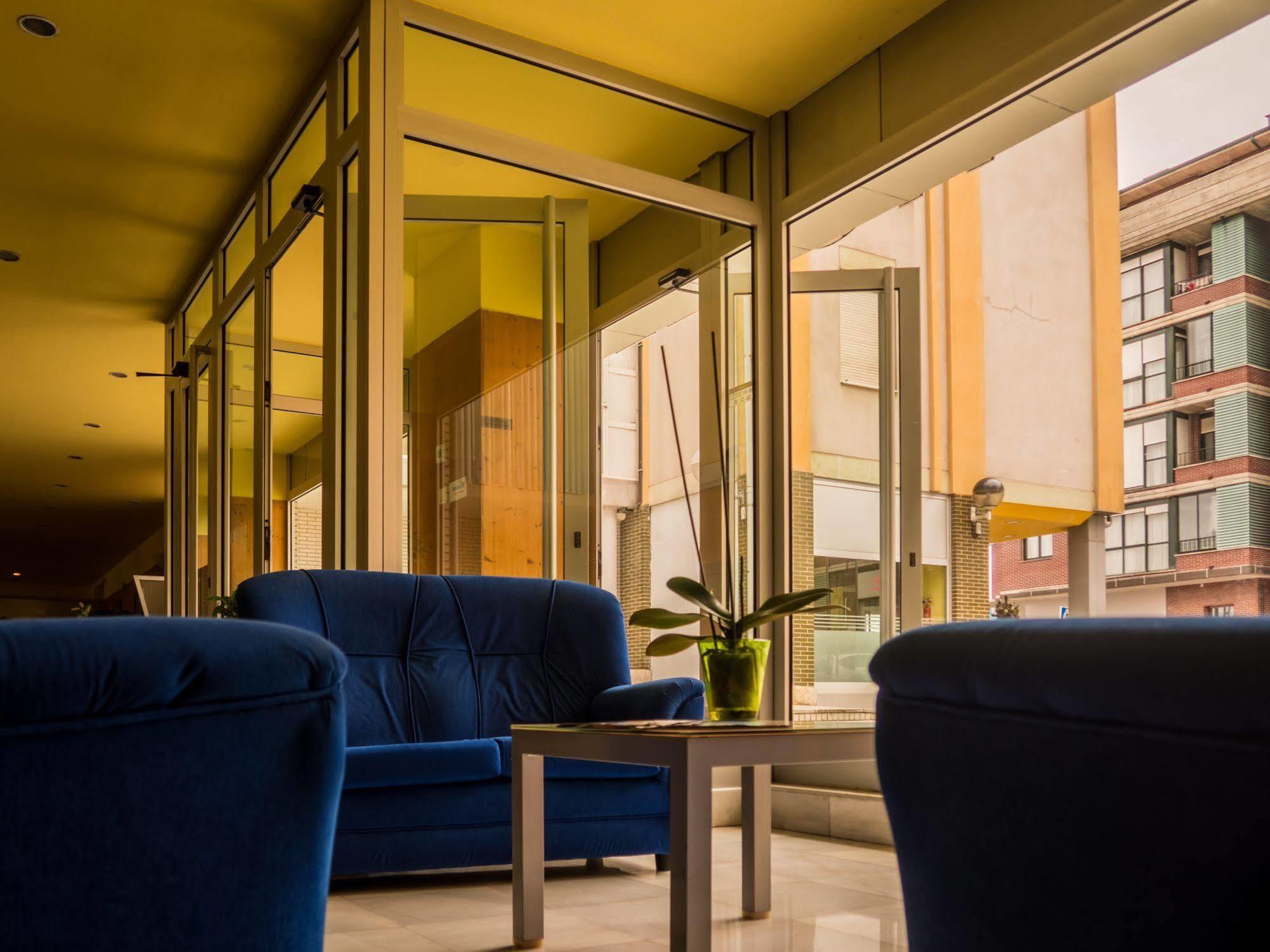 Hotel Bezana Lago Santa Cruz De Bezana Εξωτερικό φωτογραφία